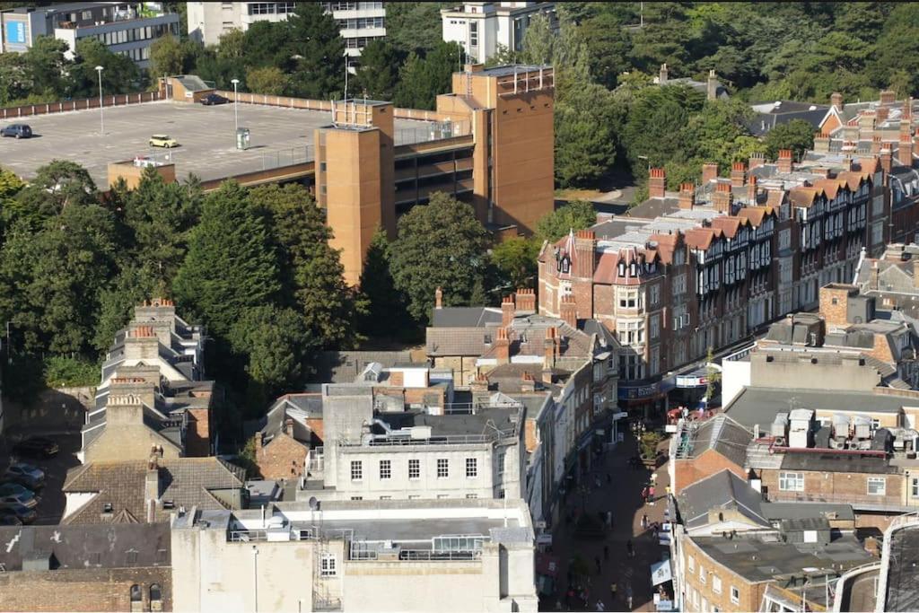 Central 2 Bed Apartment Walking Distance To Beach Bournemouth Exterior foto